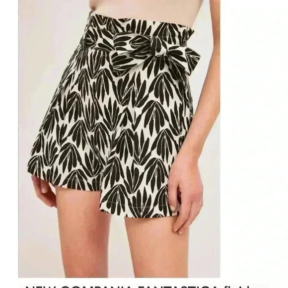 Compania Fantastica‎ XL yellow ZEBRA high waist trouser shorts NWT - Picture 1 of 16